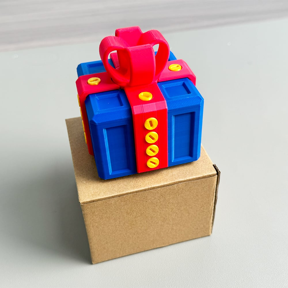 🎁 3D Printed Annoying Gift Box 😂 - Ideal for Pranks and Mischief!